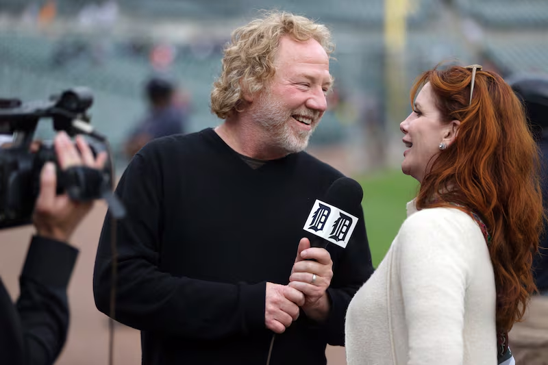 Timothy Busfield