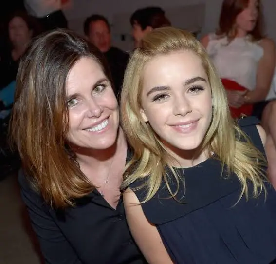 Kiernan Shipka and Erin Ann Shipka